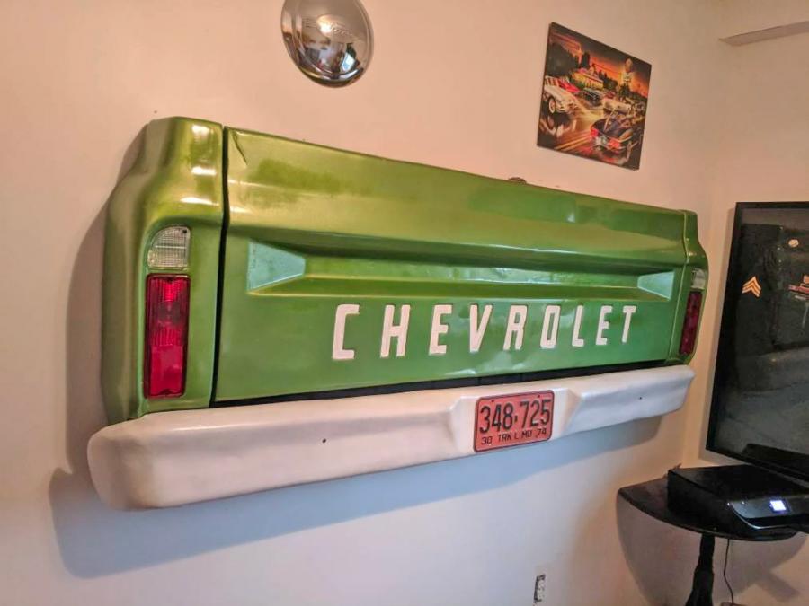 Wall Mounted Truck Tailgate Bar