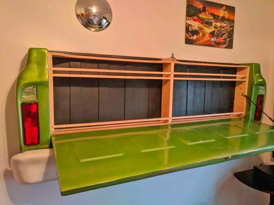 Wall Mounted Truck Tailgate Bar