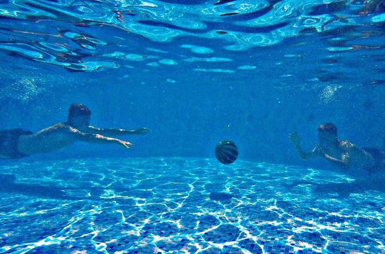 Watermelon Ball: Pool Ball That You Can Pass and Dribble Underwater