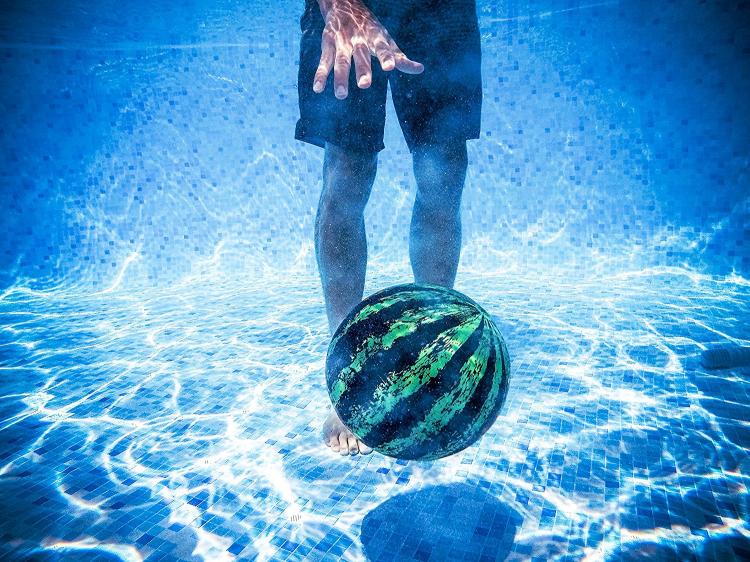 Watermelon Ball: Pool Ball That You Can Pass and Dribble Underwater