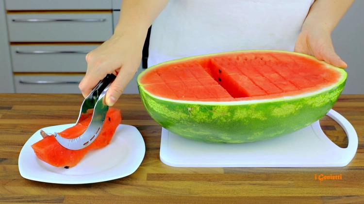 Watermelon Corer And Server - iGenietti Watermelon Slicer/server