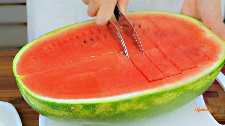 Watermelon Corer And Server - iGenietti Watermelon Slicer/server