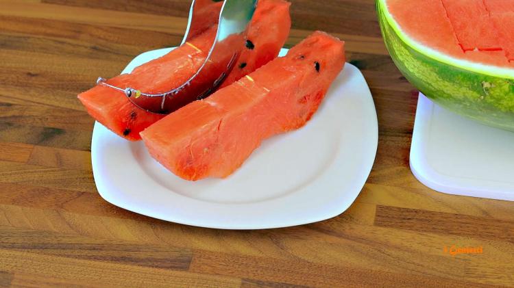 Watermelon Corer And Server - iGenietti Watermelon Slicer/server