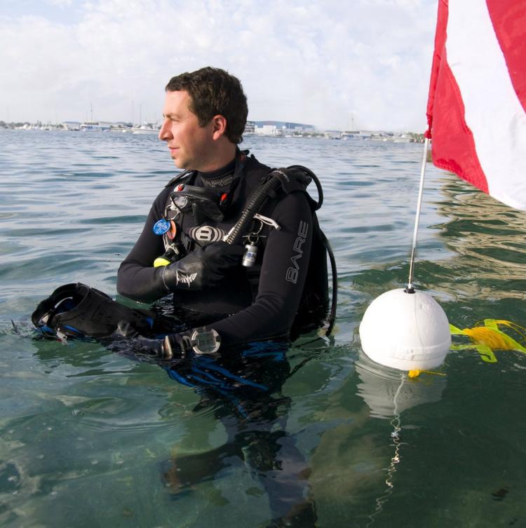 Darkfin - Webbed Finger Gloves - Snorkeling Gloves