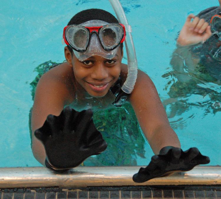 Darkfin - Webbed Finger Gloves - Snorkeling Gloves