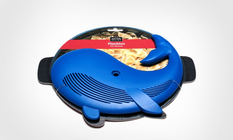Whale Pot Strainer