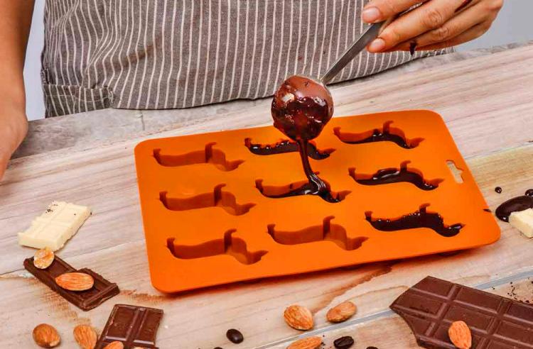 Wiener Dog Chocolate Mold - Dachshund Dog Chocolate Tray Mold