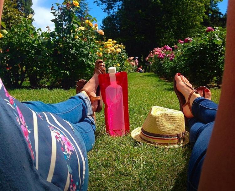 Wine2Go: A Foldable Wine Flask