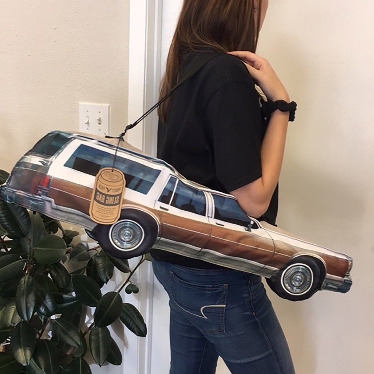 Woody Station Wagon Shaped drink cooler sling bag