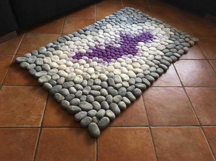 Wool Faux Stone Rugs Made To Look Like Connected Pebbles - River pebbles house rugs