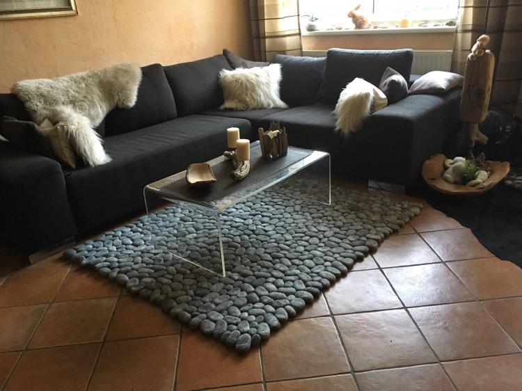 Wool Faux Stone Rugs Made To Look Like Connected Pebbles - River pebbles house rugs