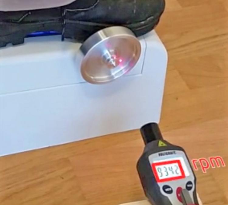 The Wozz - Unique Gyroscope Spinning Top - Uses Spinning Body Science To Spin More Than 30 Minutes