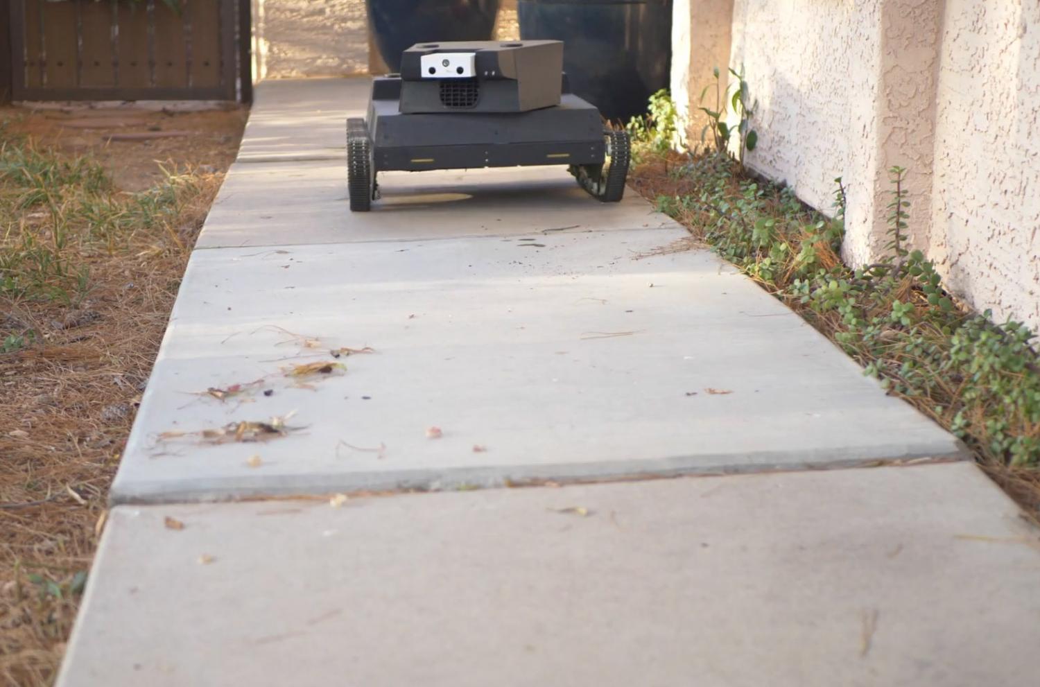 Yardroid Robot lawn mower, leaf blower, fertilizer, weed sprayer