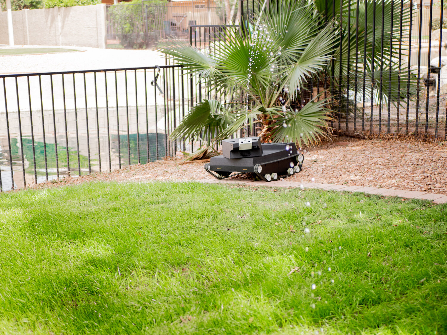 Yardroid Robot lawn mower, leaf blower, fertilizer, weed sprayer