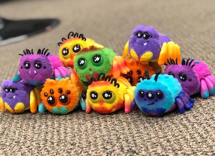 Yellies: Voice Activated Spider Pet