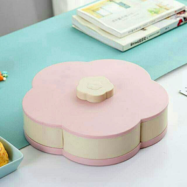 Flower Pedal Snack Holder 