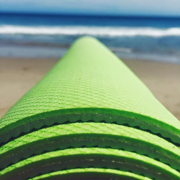 YoYo Mat - A Self Rolling Yoga Mat