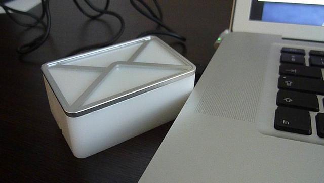 Dream Cheeky Email Notifier