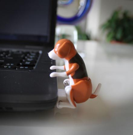 USB Powered Humping Dog