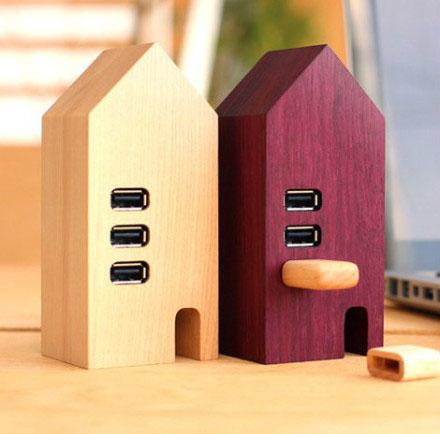 Wooden House USB Hub